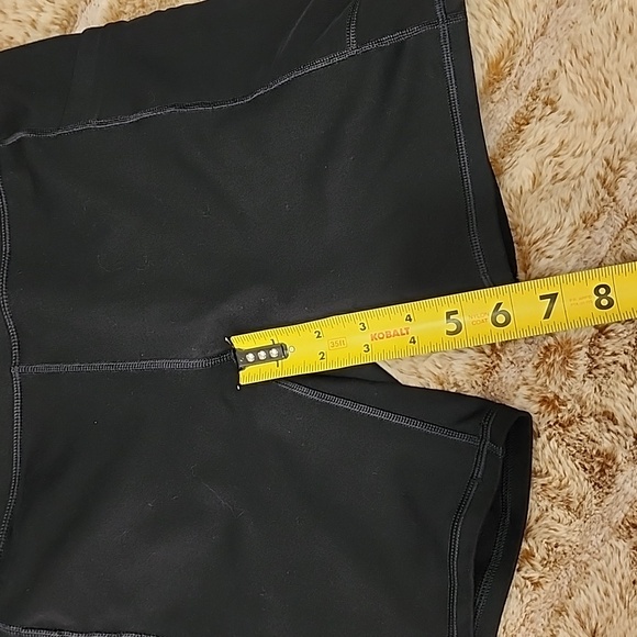 Fabletics Shorts - Picture 6 of 6